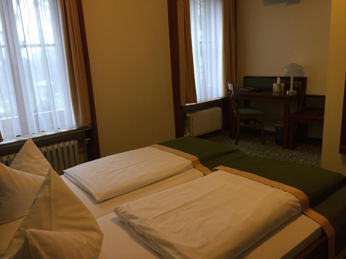 Parkhotel Zirndorf Esterno foto